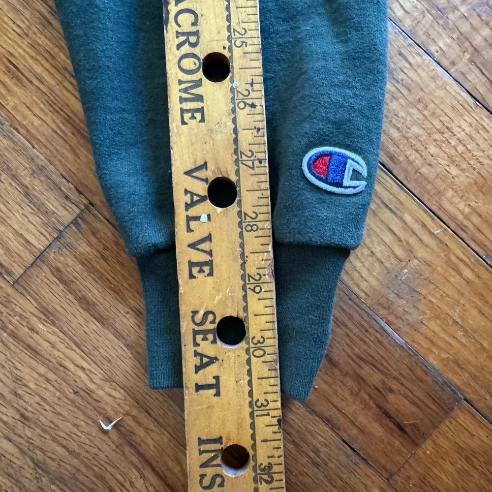 Champion Authentic Green Natural Graphic Crewneck‎ Sweatshirt Unisex Medium